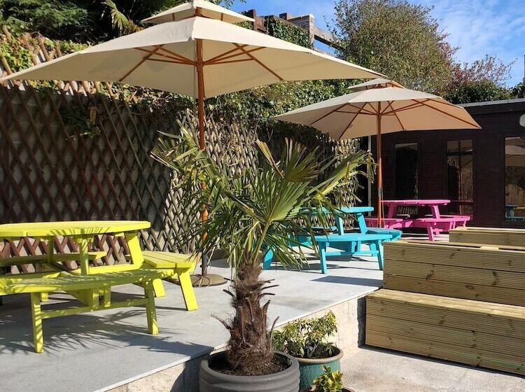 בית מלון כפרי Inn At The Park