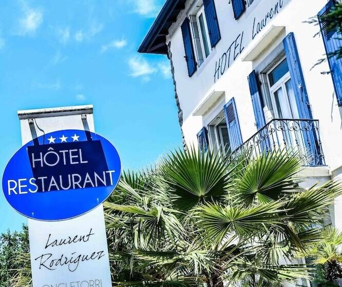 Отель Logis Hôtel & Restaurant La Villa Bleue