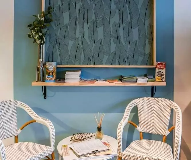 호텔 Logis Hôtel & Restaurant La Villa Bleue