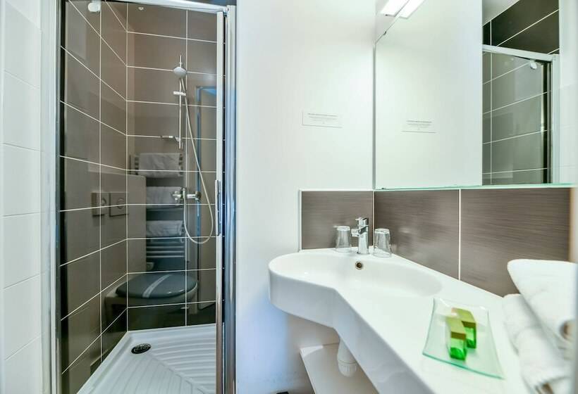 Отель Logis Hôtel & Restaurant La Villa Bleue