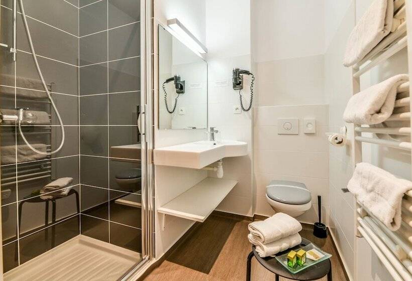 Отель Logis Hôtel & Restaurant La Villa Bleue