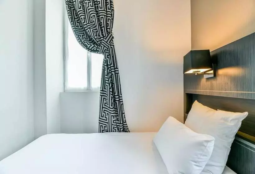 ホテル Logis Hôtel & Restaurant La Villa Bleue