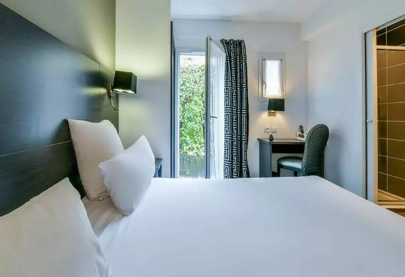 ホテル Logis Hôtel & Restaurant La Villa Bleue