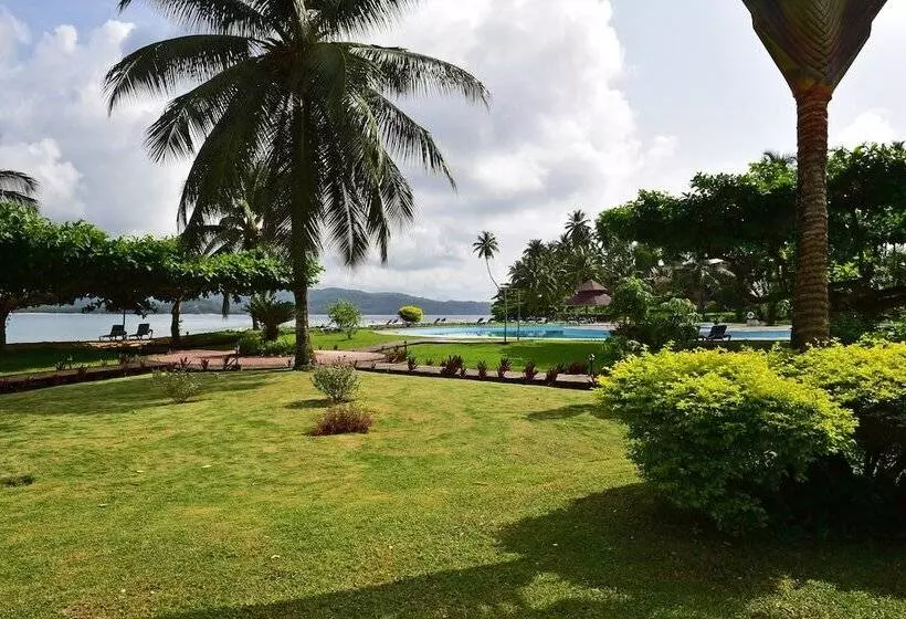 هتل Pestana Equador