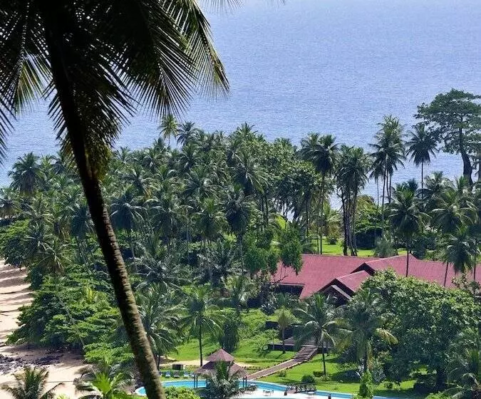 هتل Pestana Equador