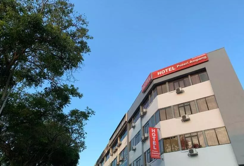 בית מלון כפרי Puteri Ampang