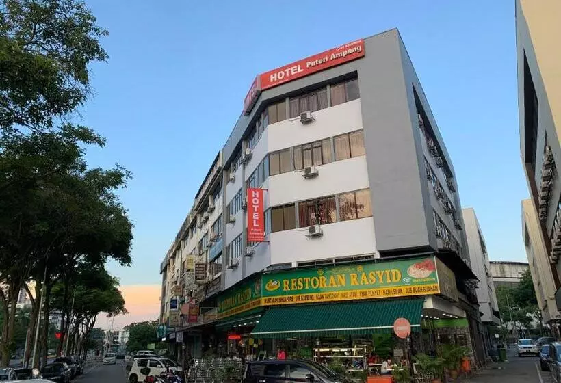 בית מלון כפרי Puteri Ampang