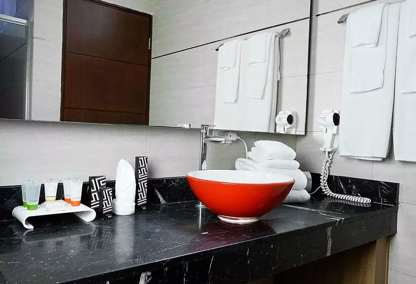 فندق Ramada By Wyndham Panama Via Argentina