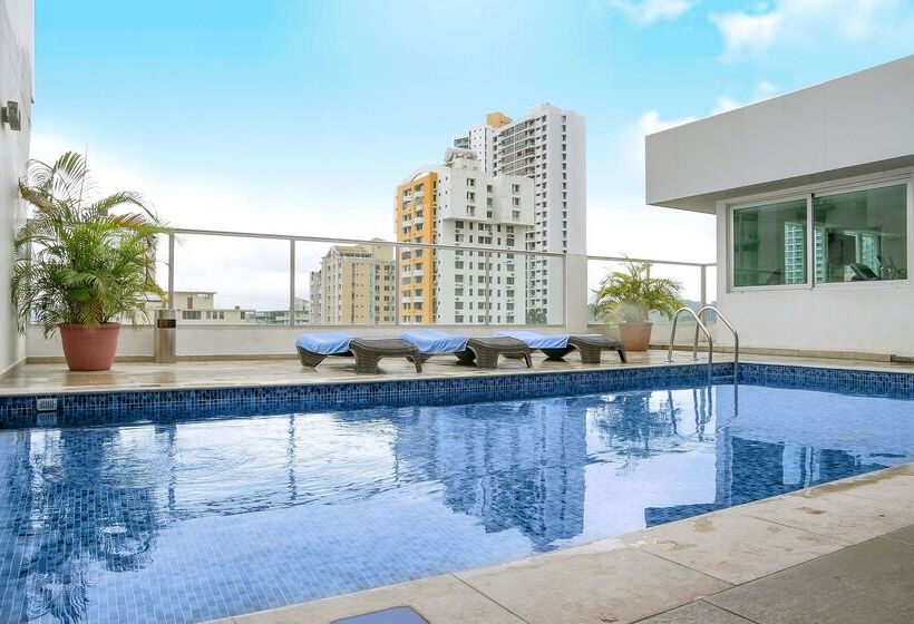 Отель Ramada By Wyndham Panama Via Argentina