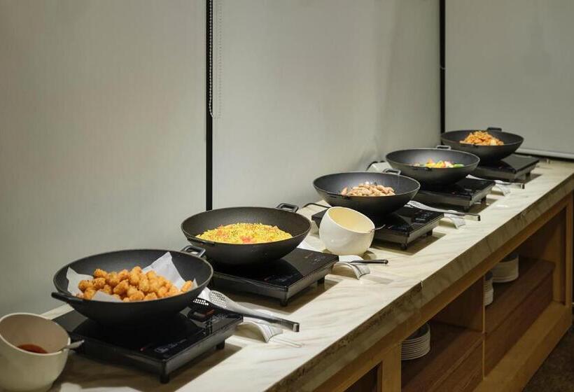 Hotel The Island Blue