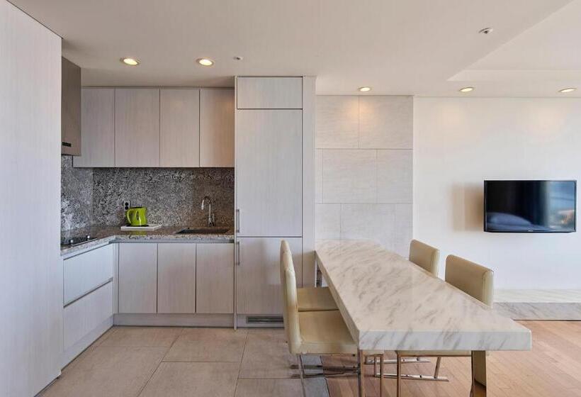 Hotel The Island Blue