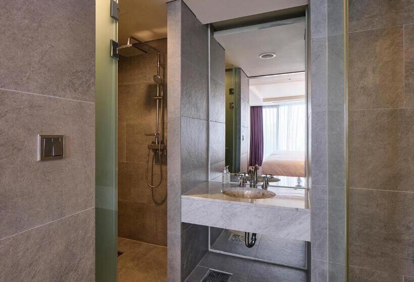 Hotel The Island Blue