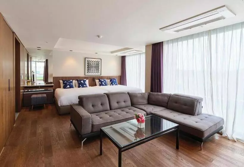 בית מלון כפרי The Island Blue