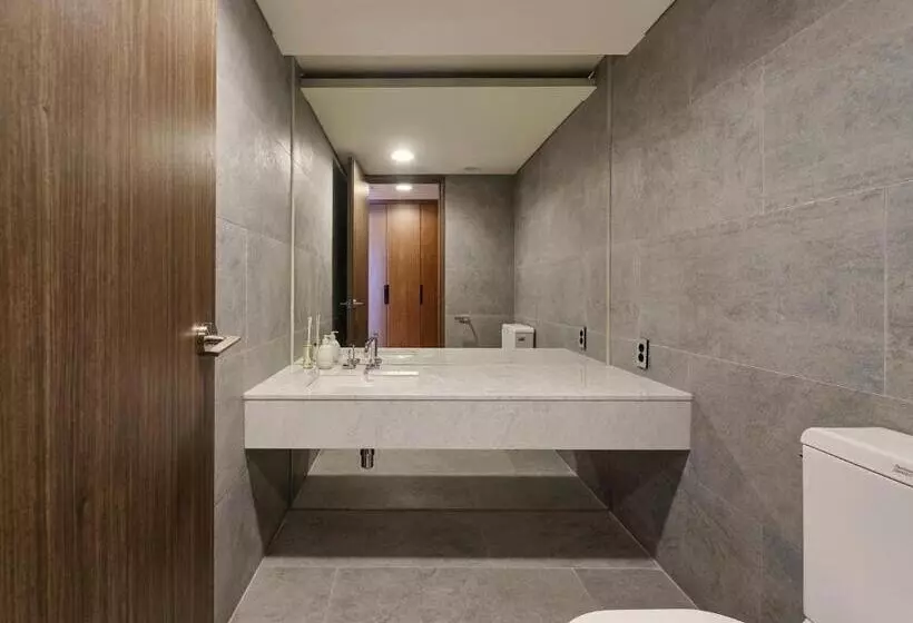 בית מלון כפרי The Island Blue