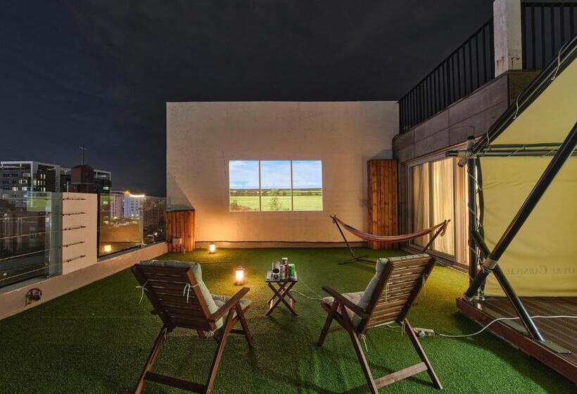 Hotel The Island Blue