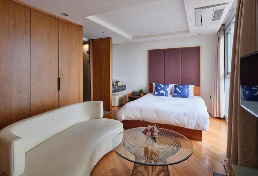 Hotel The Island Blue