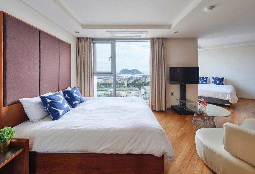 Hotel The Island Blue