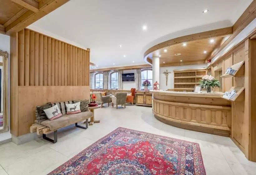 Отель Tilia Living