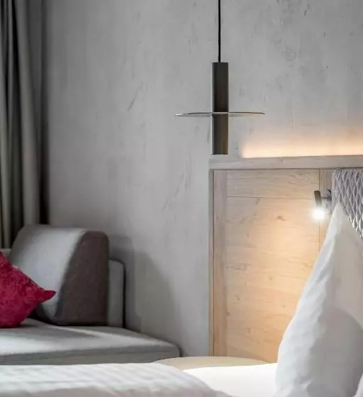 Отель Tilia Living