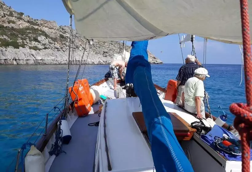 Vickys Studios Faliraki