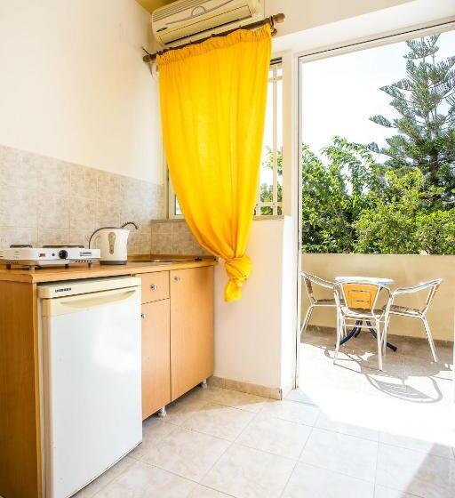 Vickys Studios Faliraki