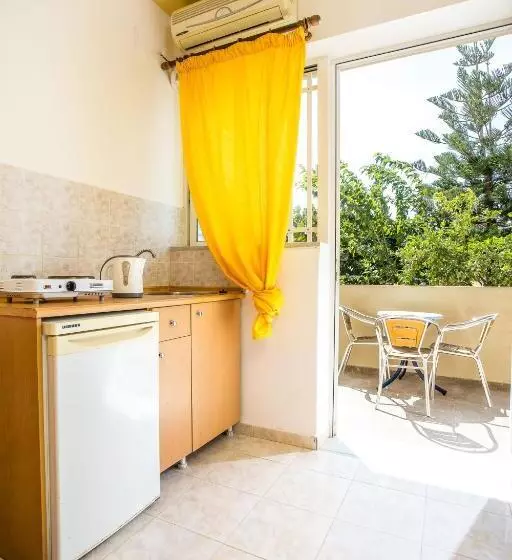 Vickys Studios Faliraki