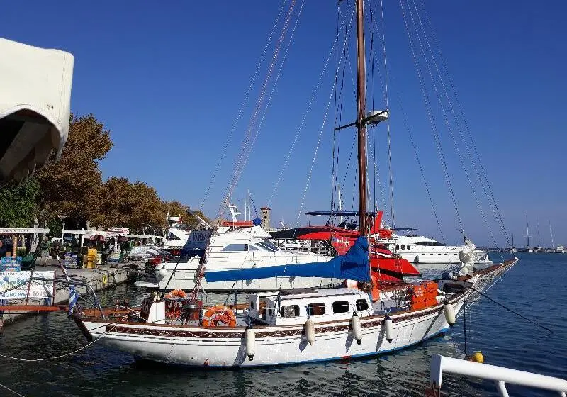 Vickys Studios Faliraki