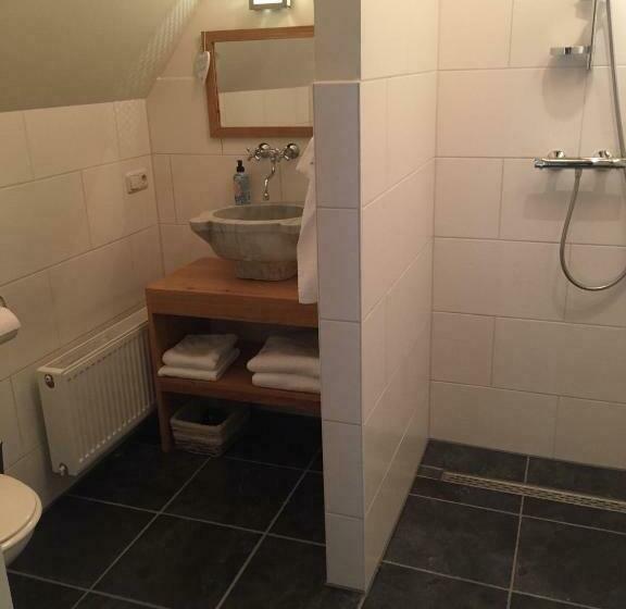 B&b Idylle Aan Zee Incl 2 Wellnessstudios