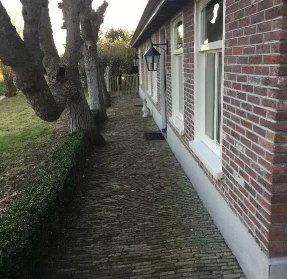 B&b Idylle Aan Zee Incl 2 Wellnessstudios