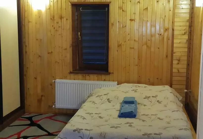 ユースホステル Kolyba Complex