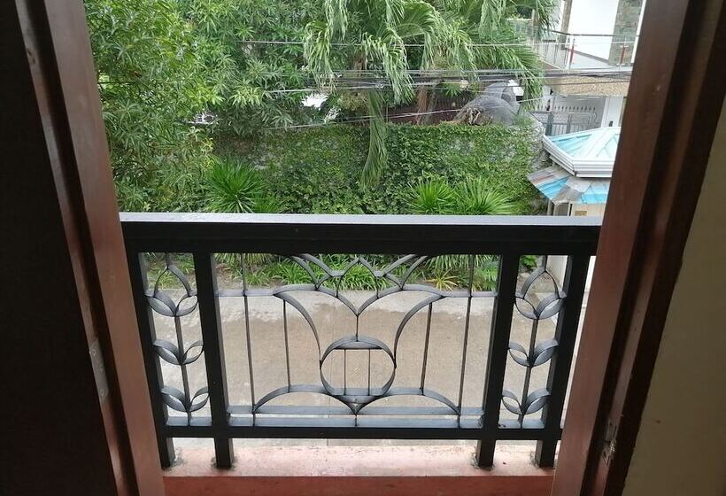 旅馆 Manora Apartment