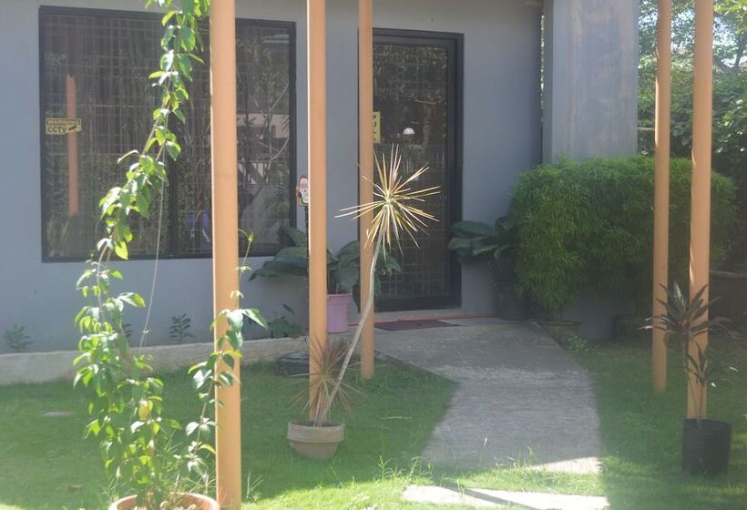 旅馆 Manora Apartment