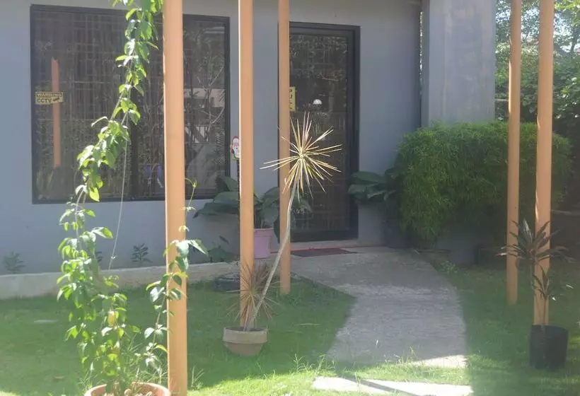 ユースホステル Manora Apartment