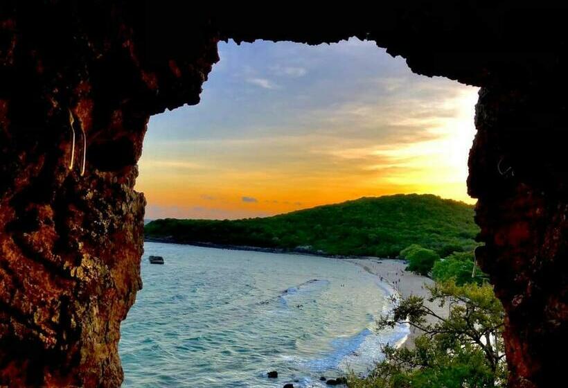 Bed and Breakfast เกาะล้านเม้าท์เทน