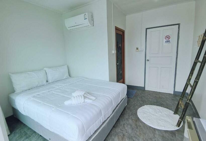 Bed and Breakfast เกาะล้านเม้าท์เทน