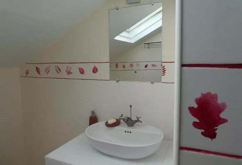 ベッドアンドブレックファースト Les Chambres Du Ladoux