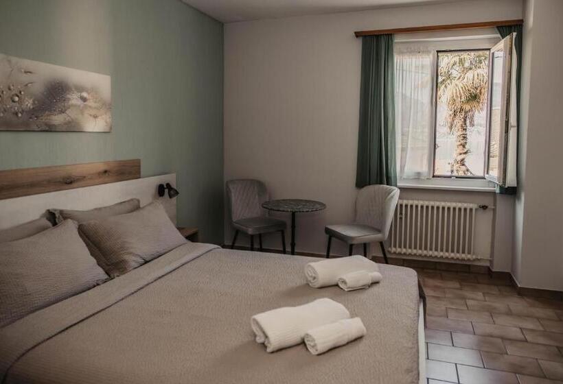 ホテル Albergo Ristorante Al Portico