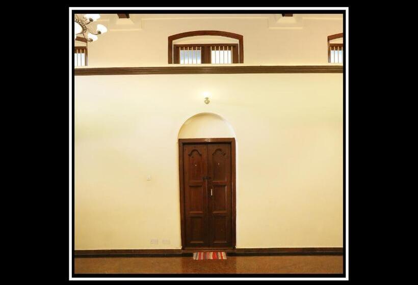 Hotell Pattiah Naidu Palace