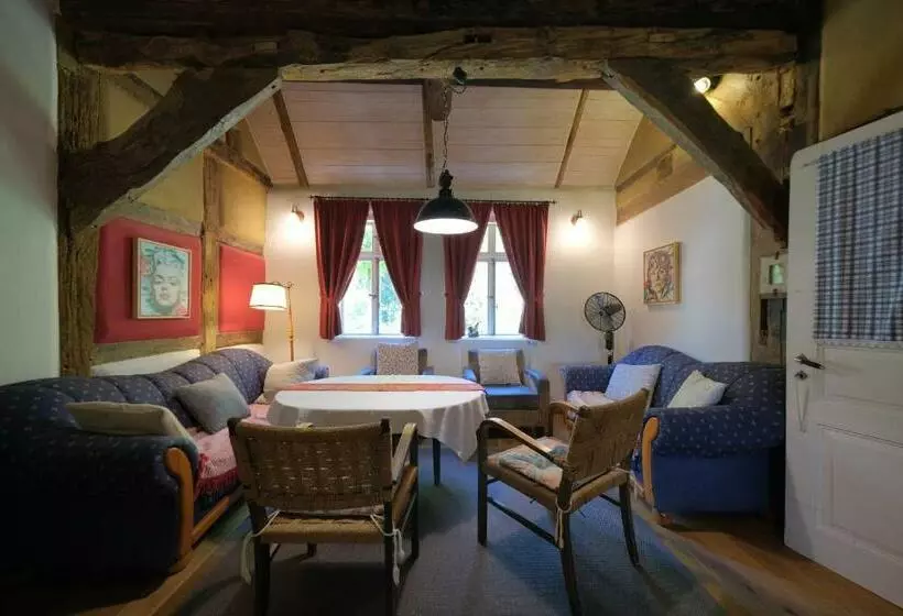 ホテル Thölkes Hus