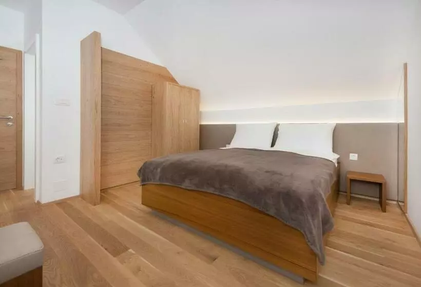 پانسیون B&b Pri Peclju