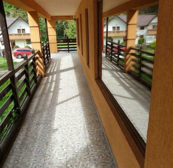 ペンション Vila Bianca Dragusin