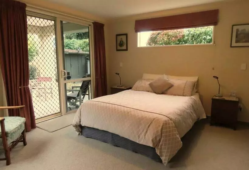 Sea Haven Homestay B&b