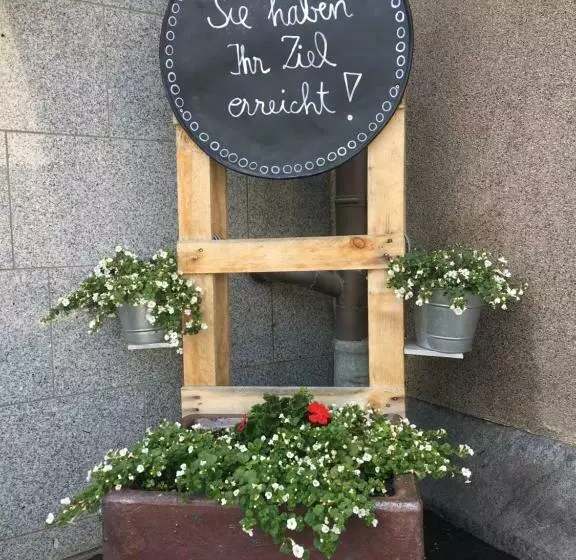 ユースホステル Gasthof „zum Schwan“