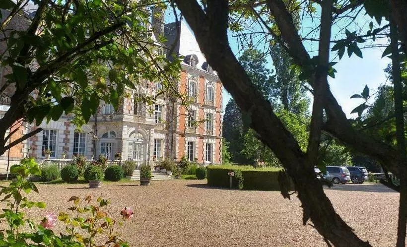 ベッドアンドブレックファースト Chateau De Rocheux