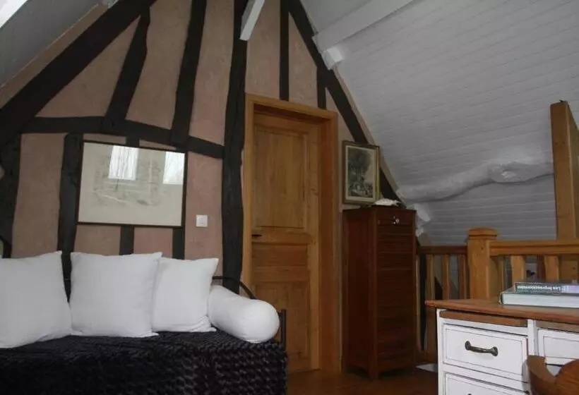 Aamiaismajoitus (B&B) La Main Ouverte