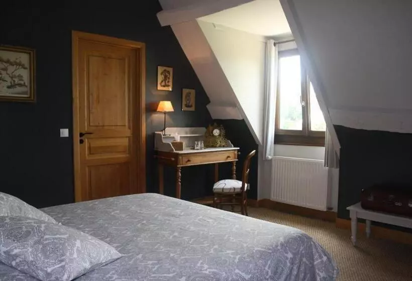 Aamiaismajoitus (B&B) La Main Ouverte