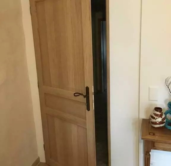 Aamiaismajoitus (B&B) Les 3 Coeurs   Chambres Chez Charmants Habitants