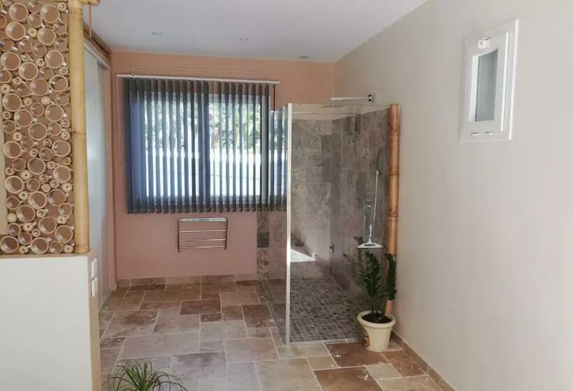 تختخواب و صبحانه Villa Belle Vue, Chambre Bambous