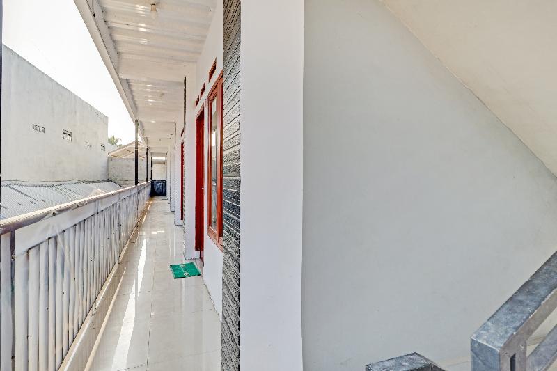 בית מלון כפרי Oyo 90570 Heboh Guest House Syariah