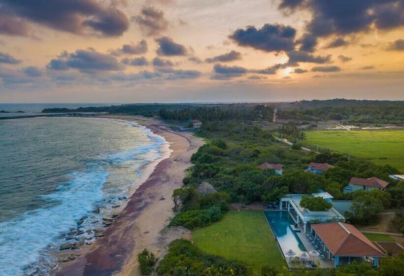 Отель Ravana Garden